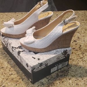 White wedges